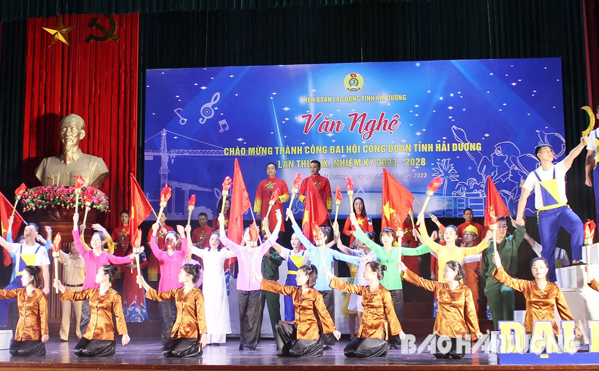 Chương trình văn nghệ chào mừng thành công Đại hội Công đoàn tỉnh lần thứ XIX